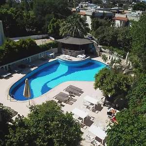 Hotel Bella Garden, Golturkbuku