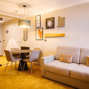 **** Hotel Brussels Airport By Ihg Belgien