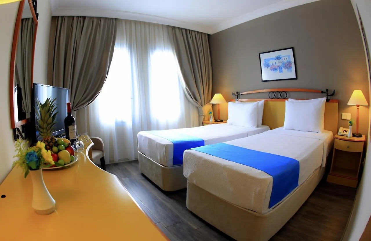 Roseira Beach Resort Gulluk Hotel