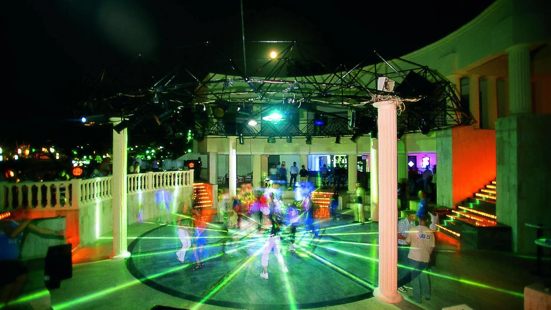Roseira Beach Resort Gulluk Hotel